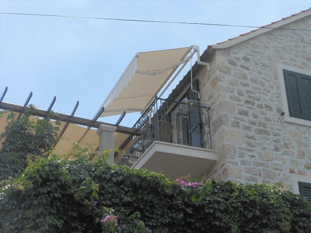 Villa Anna Milna  Exterior foto